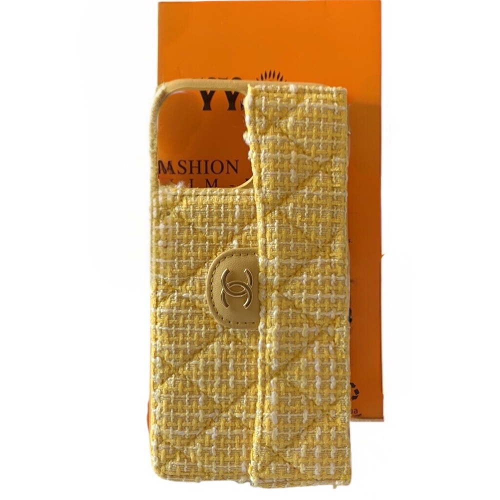 📲CHANEL Style Multicolor Tweed iPhone 13 Pro-Max with Gold Accent 📲 - Picture 6 of 7